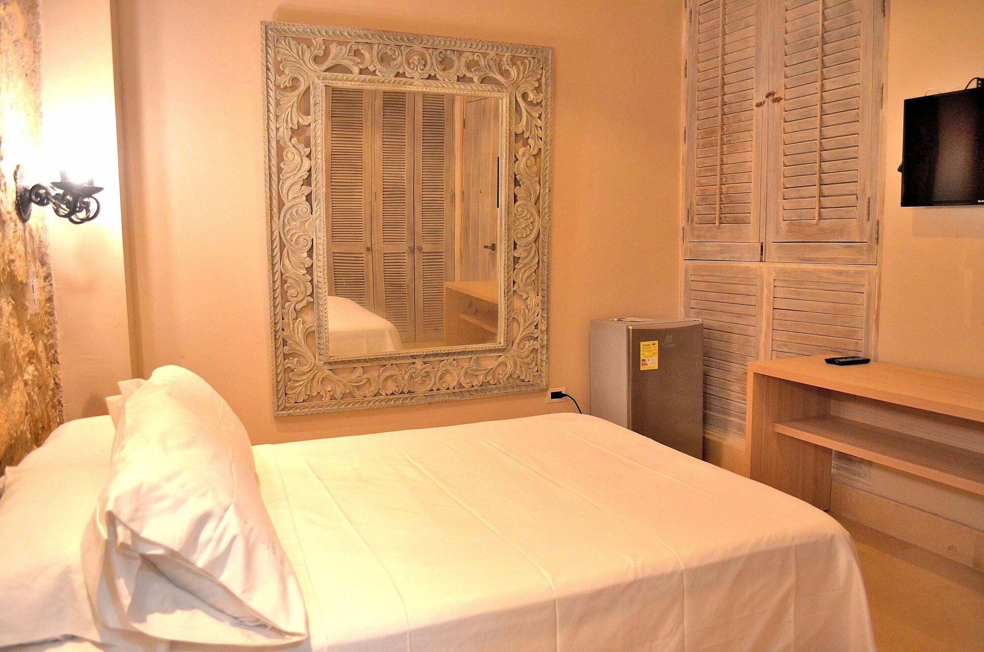 Hotel Puertas De Cartagena Luaran gambar