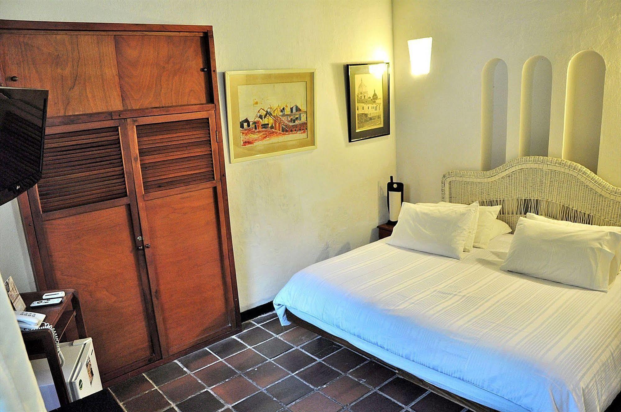 Hotel Puertas De Cartagena Luaran gambar
